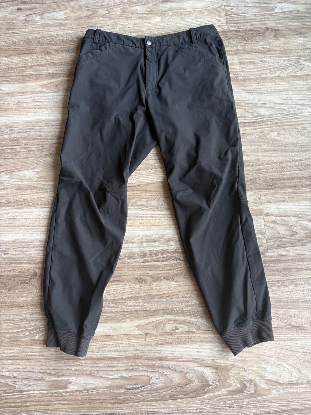 Lululemon Joggers - Picture 2 of 3